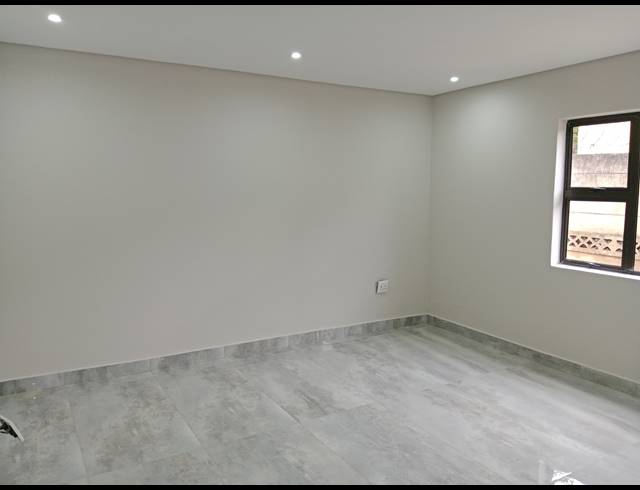 3 BEDROOM FREEHOLD FOR SALE IN NORTHDALE